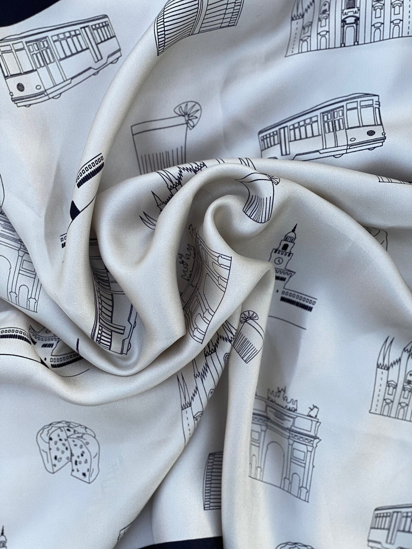 dettagli foulard milano