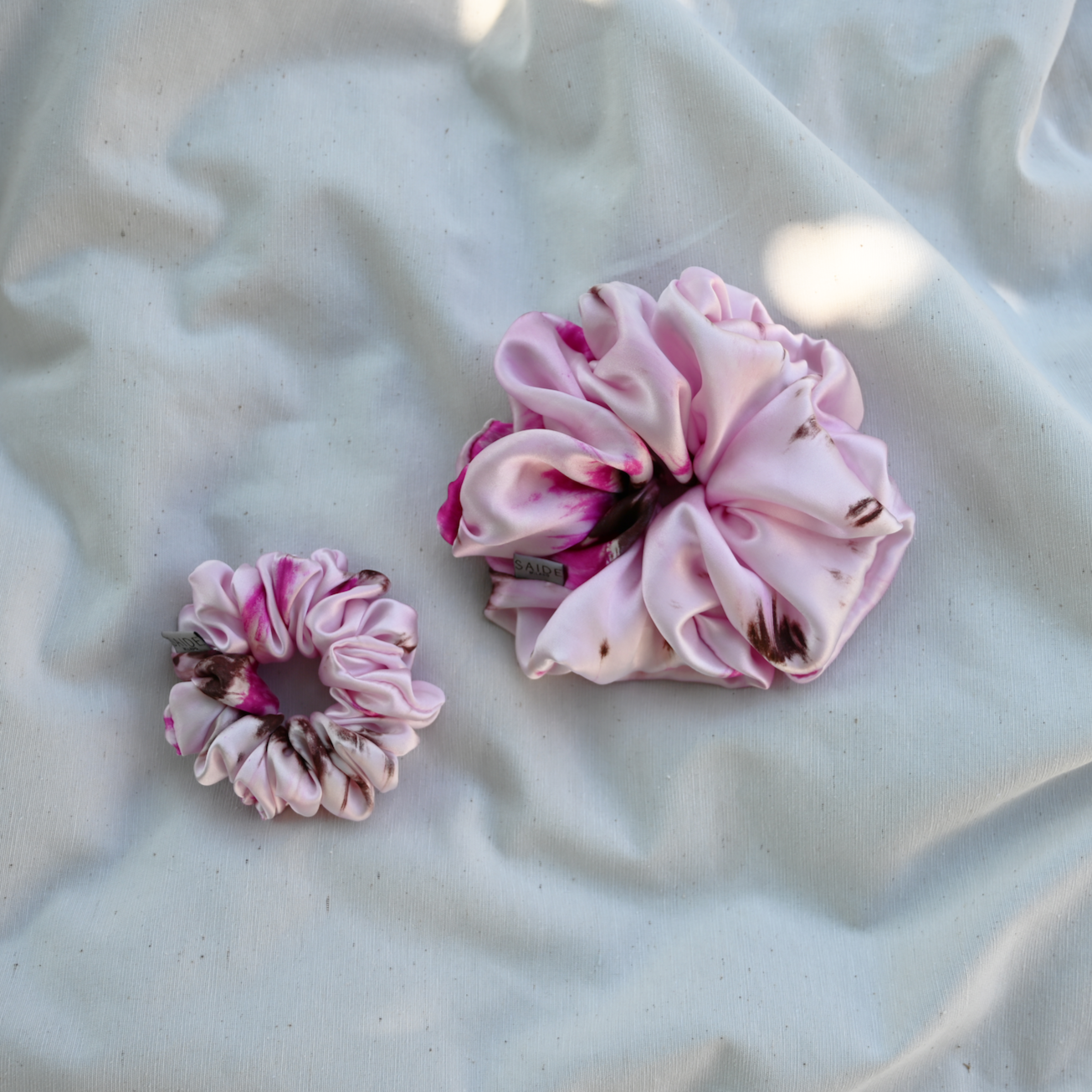 Flower Scrunchie - Magnolia Saide Milano