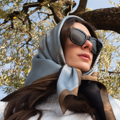 Foulard Butterfly | 90cm - Black & Lightblue Saide Milano