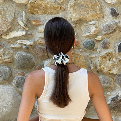 Flower Scrunchie - Anemone bianco